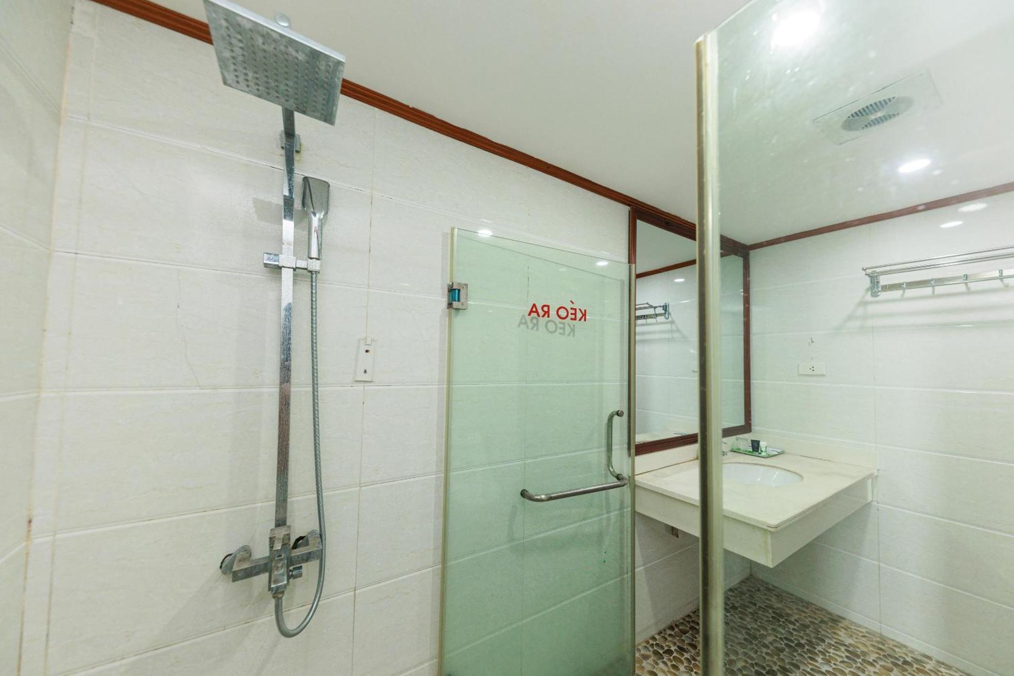 Oyo 472 Lenka Hotel Hanoi Exterior foto